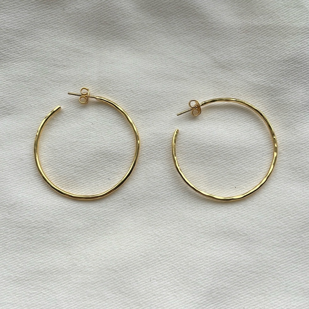 Gorjana 1.5” Gold Hoop Earrings